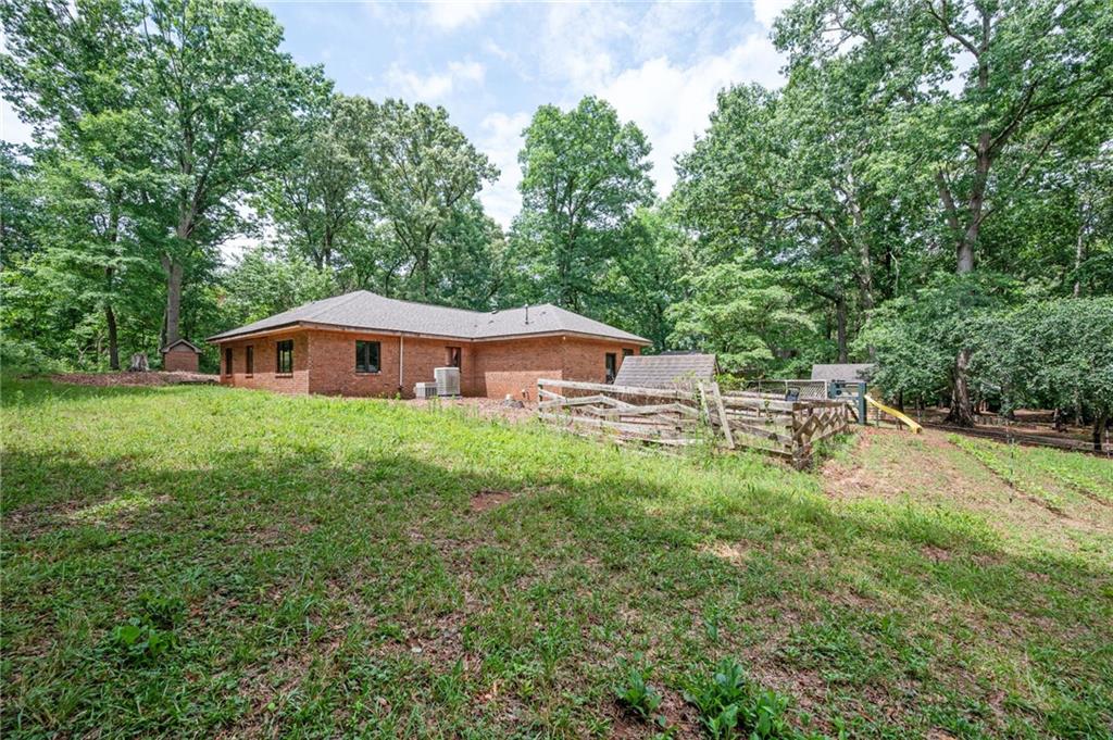 801 Buford Carey Road Hull, GA 30646 - Photo 7 of 68