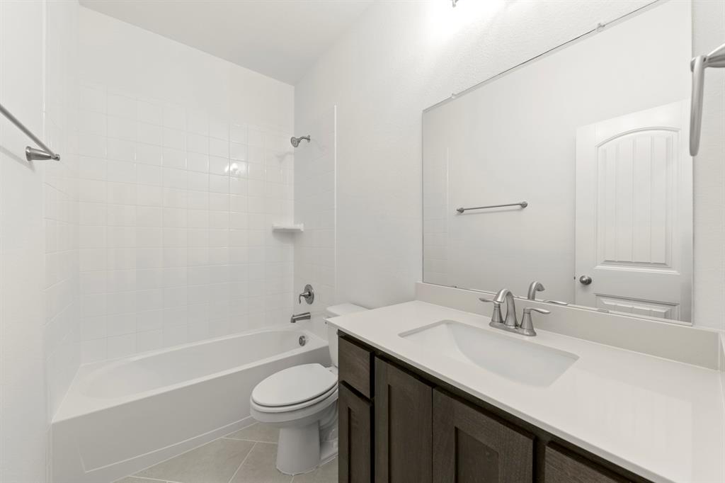 1443 Canadian Lane Van Alstyne, TX 75495 - Photo 22 of 27 05. 1443 Canadian - 2ND Bath