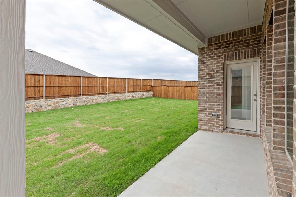 1443 Canadian Lane Van Alstyne, TX 75495 - Photo 25 of 27 25. 1443 Canadian - Patio