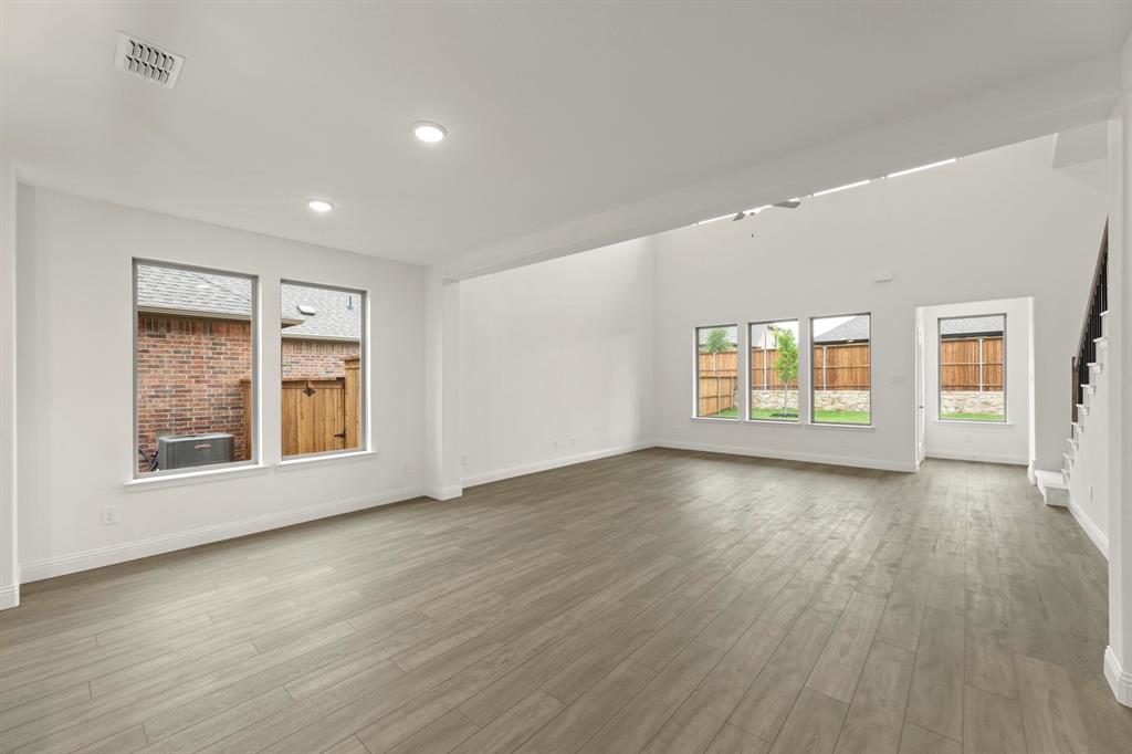 1443 Canadian Lane Van Alstyne, TX 75495 - Photo 7 of 27 09. 1443 Canadian - Dining