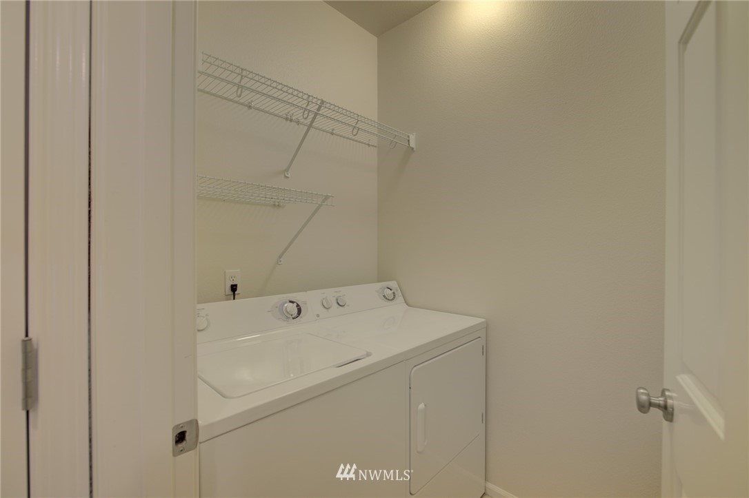 225 South 49th Street, Unit 52A Renton, WA 98055 - Photo 9 of 18 Gallery Image 9