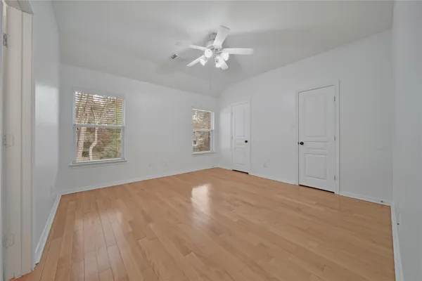 $3,950 | 78 West Shale Creek Circle, The Woodlands, TX 77382