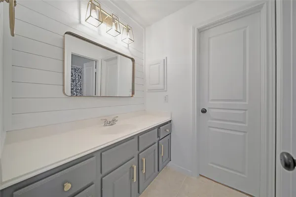 $3,950 | 78 West Shale Creek Circle, The Woodlands, TX 77382