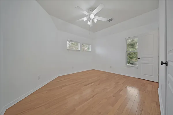 $3,950 | 78 West Shale Creek Circle, The Woodlands, TX 77382