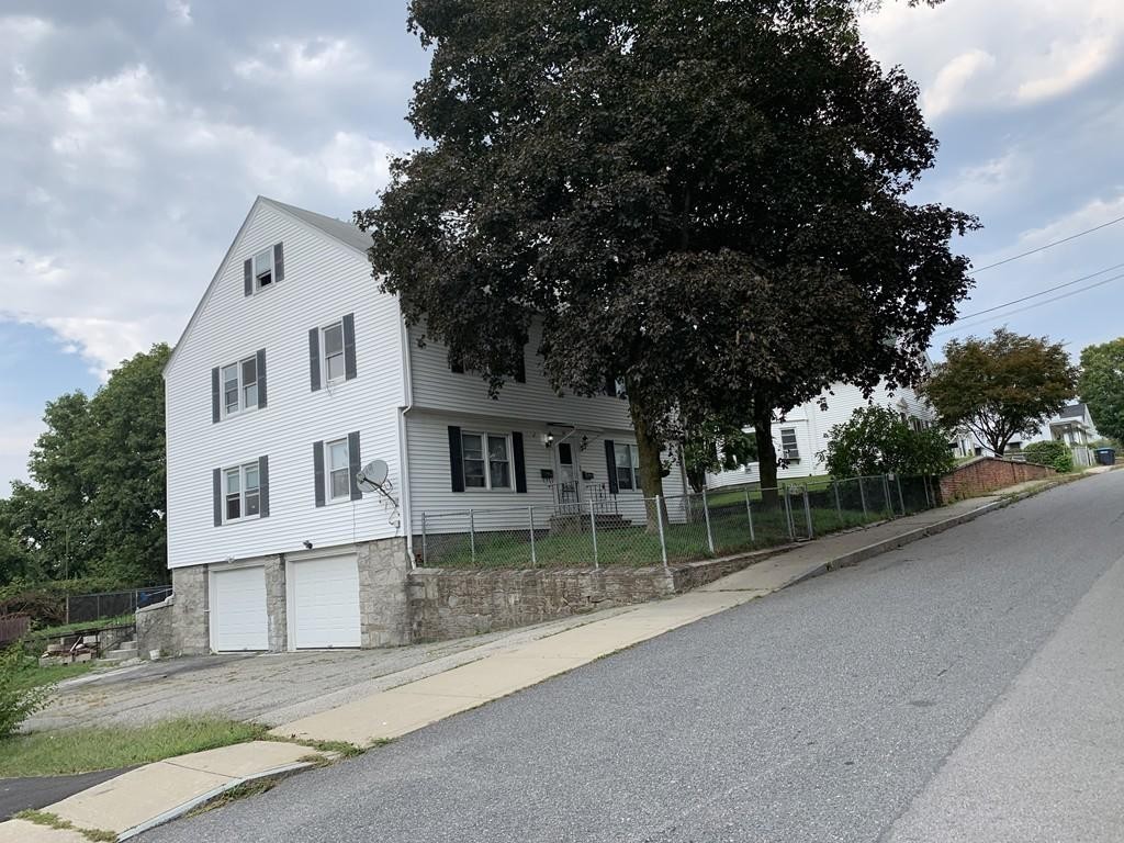 28 Elm Street Webster, MA 01570 - Photo 1 of 21 Gallery Image 1