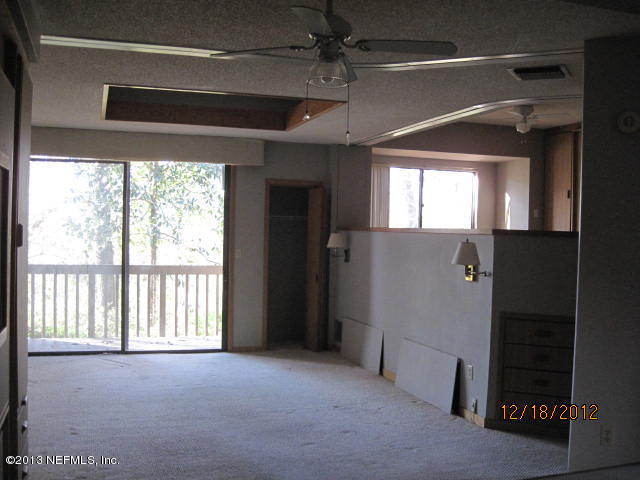 2990 Ravines Road, Unit 1405 Middleburg, FL 32068 - Photo 5 of 8 1030395_LIVINGROOM