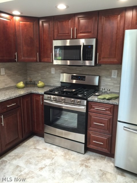 1411 Yellowstone Road Cleveland, OH 44121 - Photo 5 of 27 Gallery Image 5
