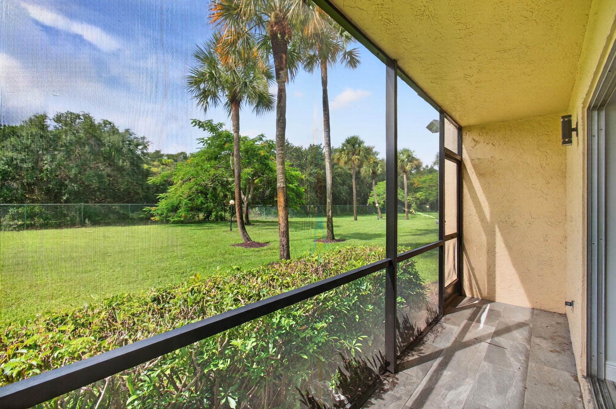 2975 Southwest 22nd Avenue, Unit 1070 Delray Beach, FL 33445 - Photo 44 of 60 49-web-or-mls-041_DSC_3624