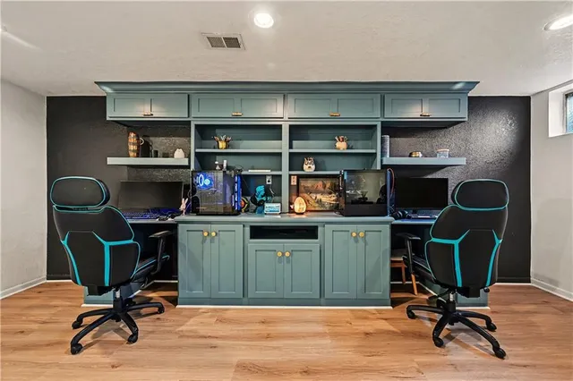 $625,000 | 13015 Mackey Street, Overland Park, KS 66213