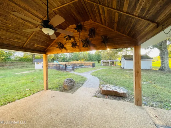 $399,900 | 903 Shinault Road, Byhalia, MS 38611