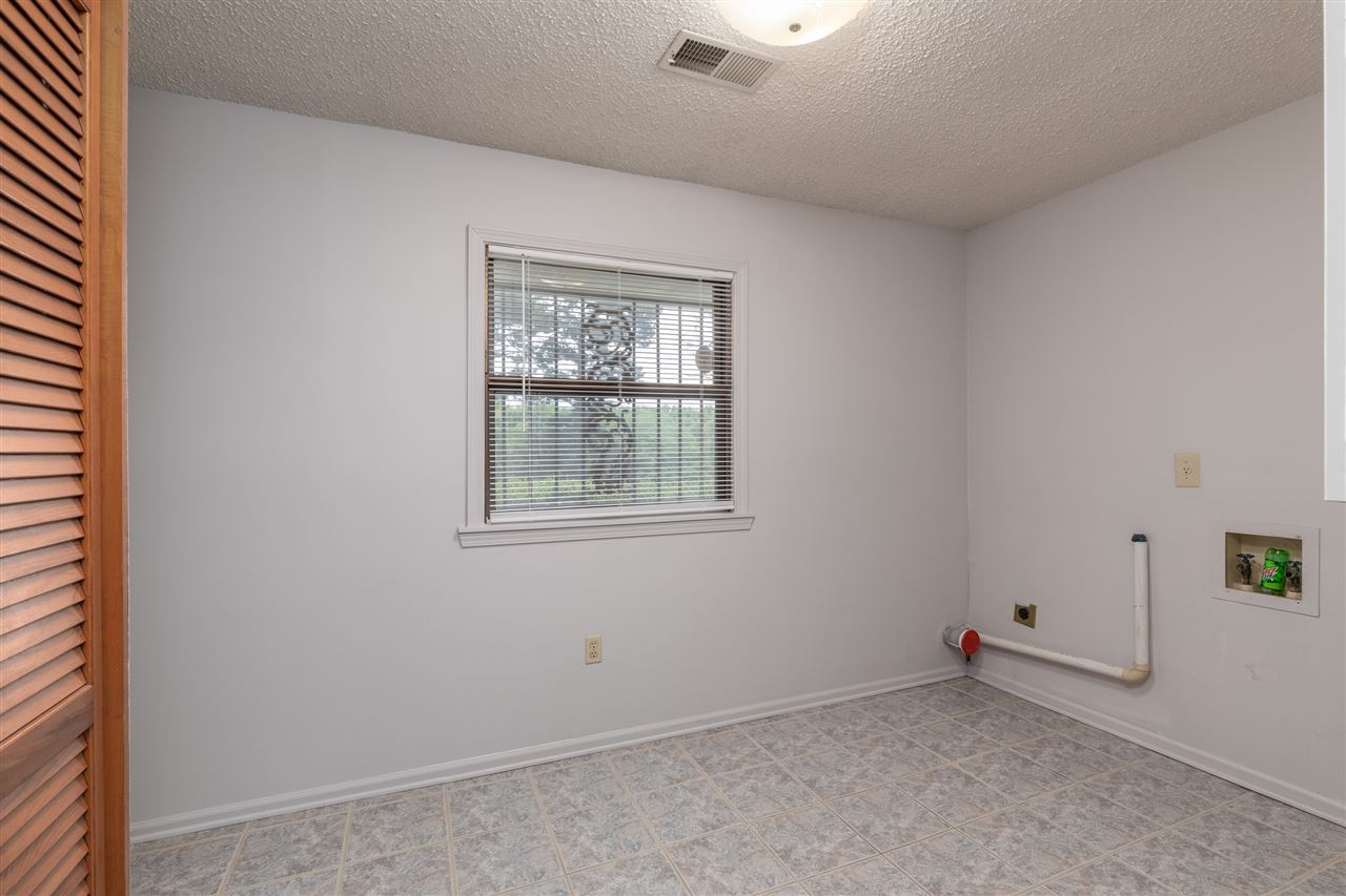 4265 Sykes Road Millington, TN 38053 - Photo 9 of 25 Gallery Image 9