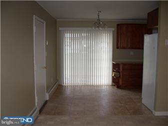 28 Hope Road Levittown, PA 19056 - Photo 9 of 10 Gallery Image 9
