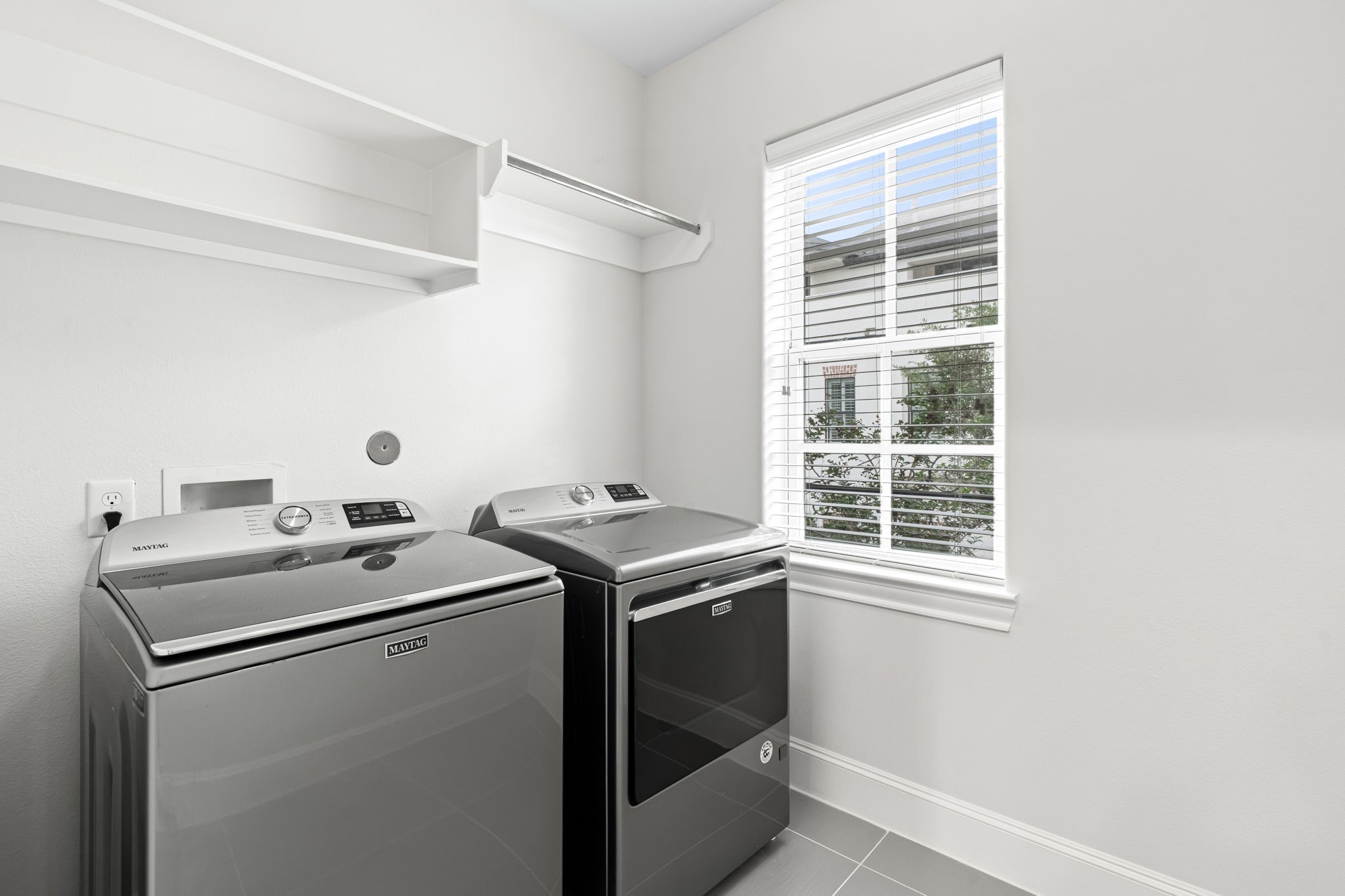 5621 Cohn Meadow Lane Houston, TX 77007 - Photo 21 of 35 Utility room conveniently tucked away by all bedrooms on the 2nd floor