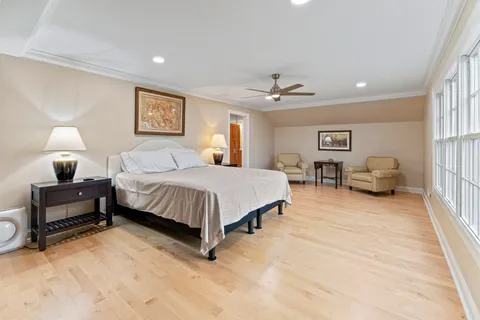 $774,900 | 5 Court Of Conn River Valley, Lincolnshire, IL 60069