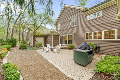 $774,900 | 5 Court Of Conn River Valley, Lincolnshire, IL 60069