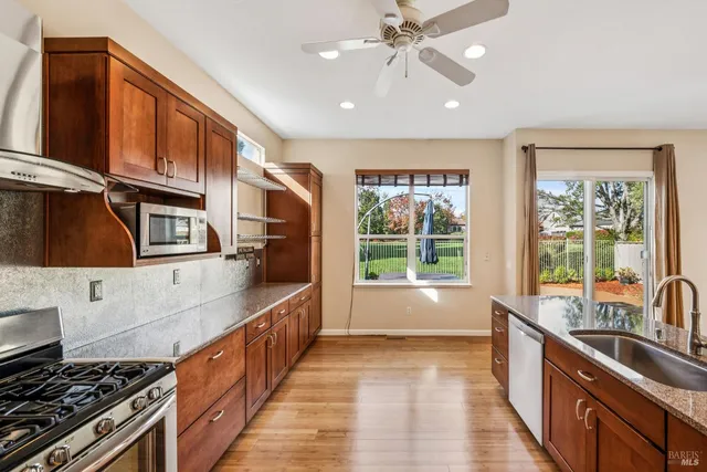 $1,175,000 | 1889 Falcon Ridge Drive, Petaluma, CA 94954