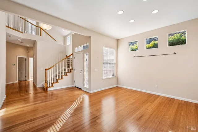 $1,175,000 | 1889 Falcon Ridge Drive, Petaluma, CA 94954