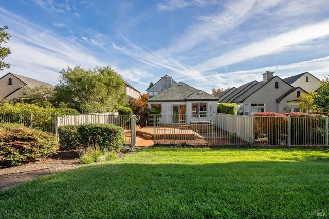 $1,175,000 | 1889 Falcon Ridge Drive, Petaluma, CA 94954