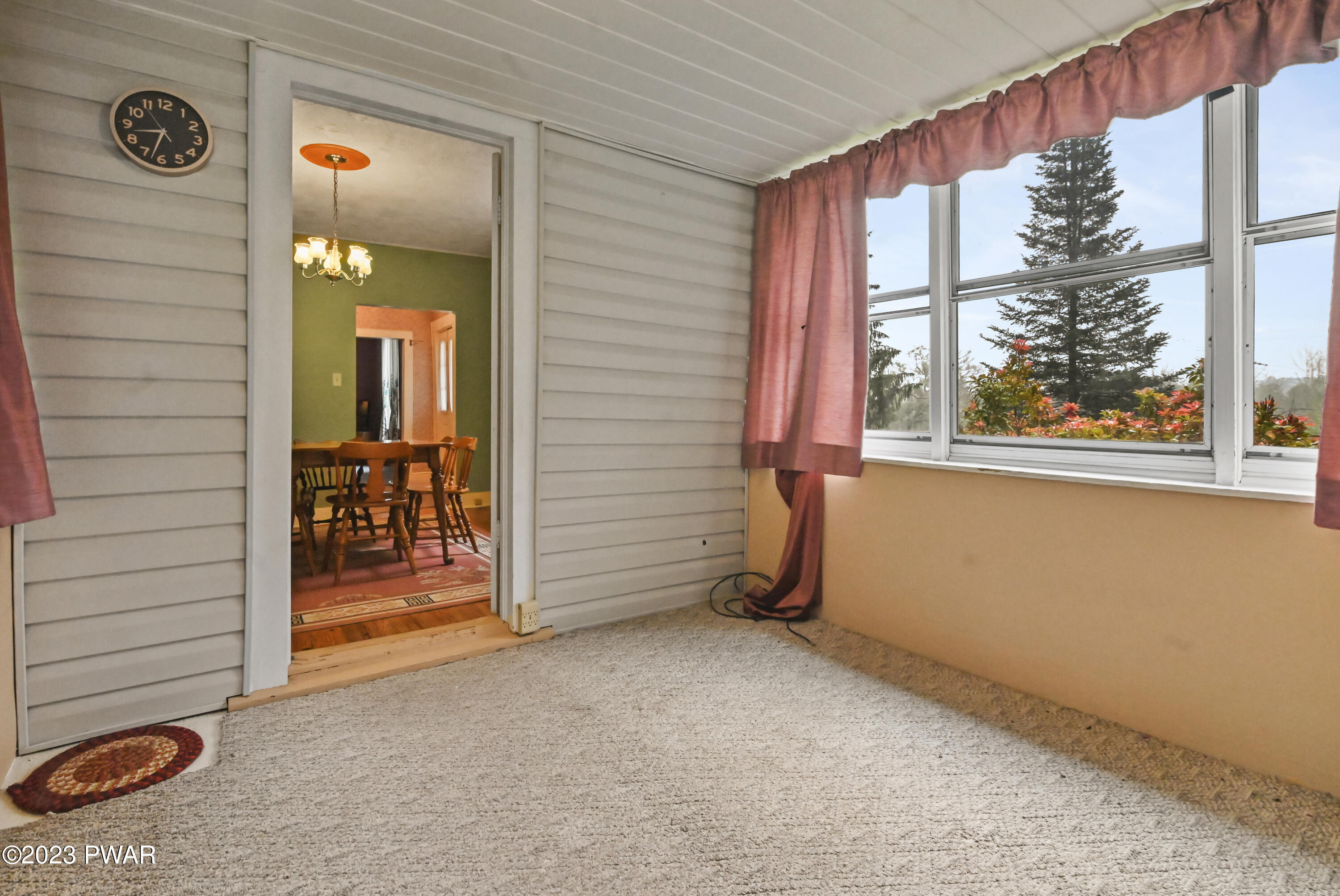 557 Sterling Road Newfoundland, PA 18445 - Photo 16 of 51 Sun Room