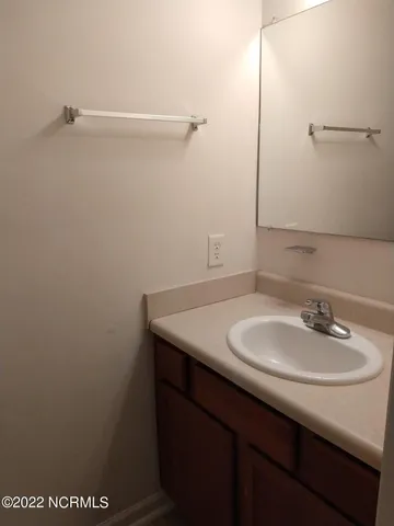 $1,280 | 109 East Coopers Court, Hubert, NC 28539