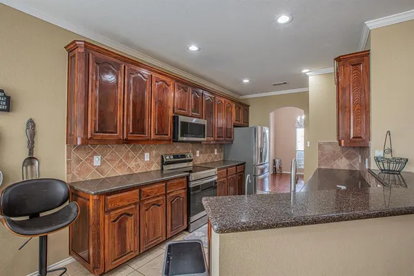 $2,850 | 1664 Park Grove Drive, Irving, TX 75060