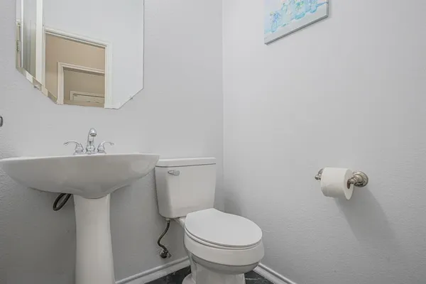 $2,850 | 1664 Park Grove Drive, Irving, TX 75060