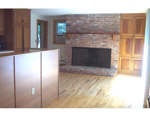 1 Terrace Lane Georgetown, MA 01833 - Photo 4 of 18 Gallery Image 4