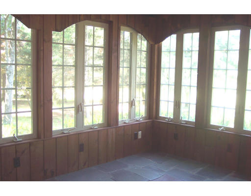 1 Terrace Lane Georgetown, MA 01833 - Photo 8 of 18 Gallery Image 8