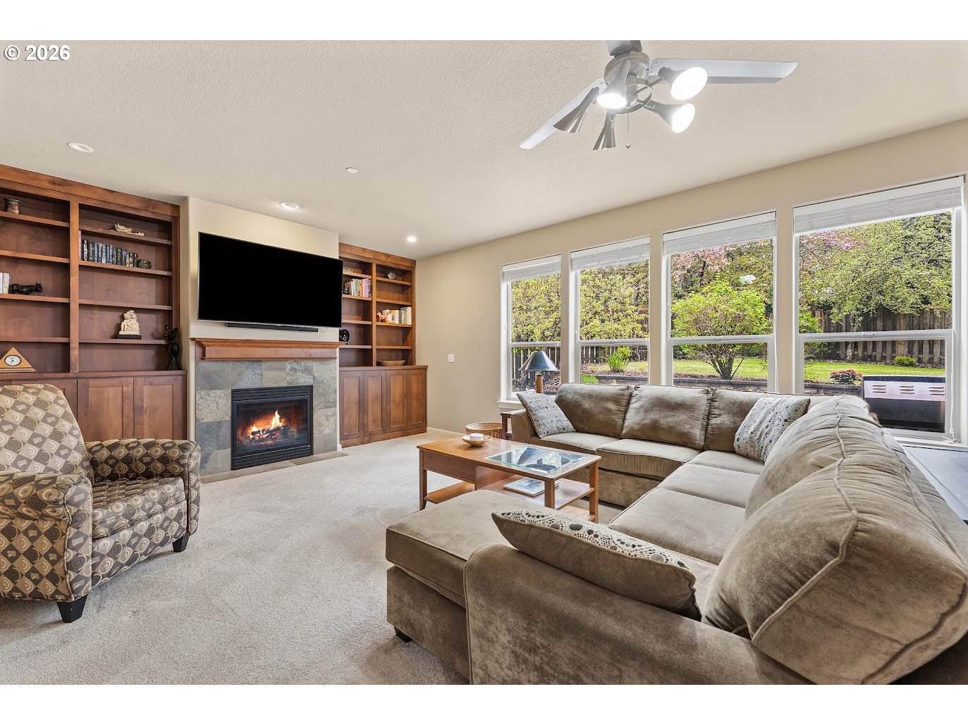 15838 Southwest Mason Court Portland, OR 97224 - Photo 3 of 30 Living Room