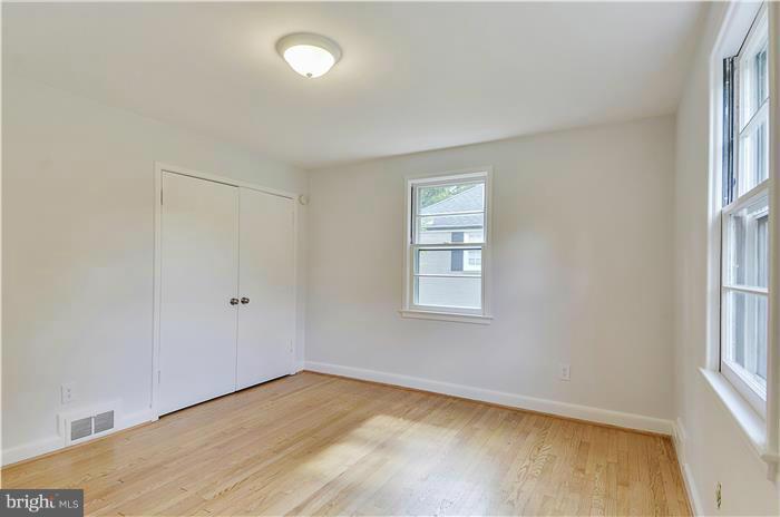 6312 Wiscasset Road Bethesda, MD 20816 - Photo 16 of 30 Bedroom (Master)