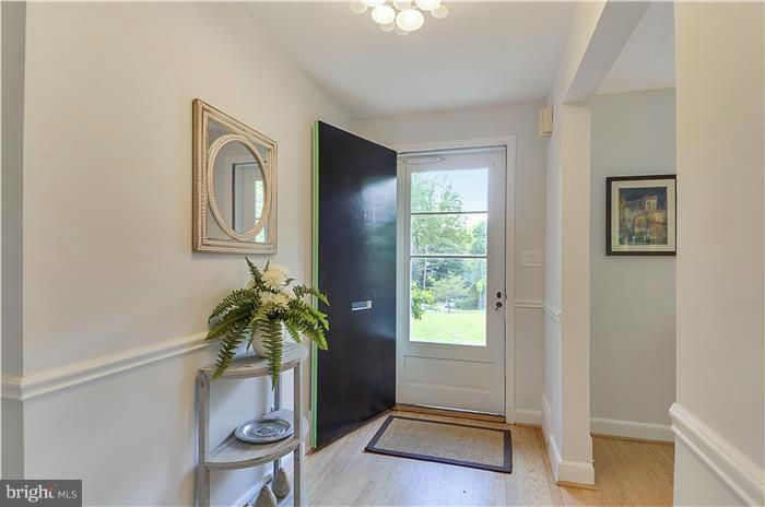 6312 Wiscasset Road Bethesda, MD 20816 - Photo 3 of 30 Interior (General)
