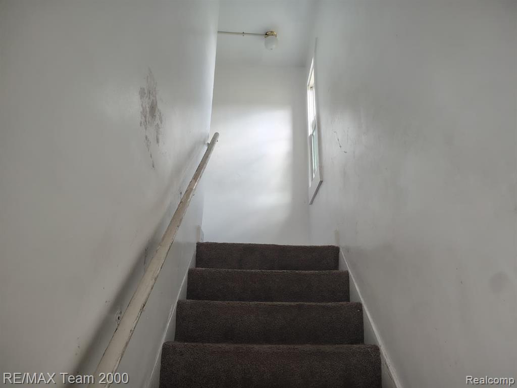 8860 Appoline Street Detroit, MI 48228 - Photo 38 of 45