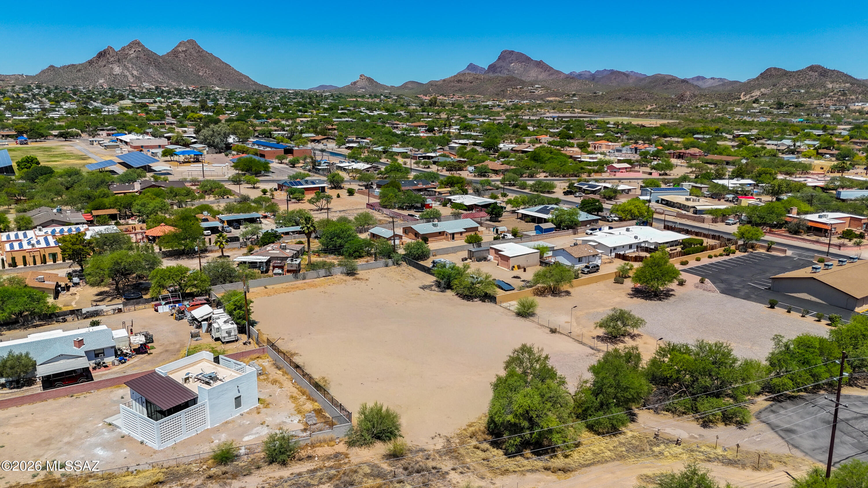 5522 South Rosepine Road Tucson, AZ 85746 - Photo 2 of 31