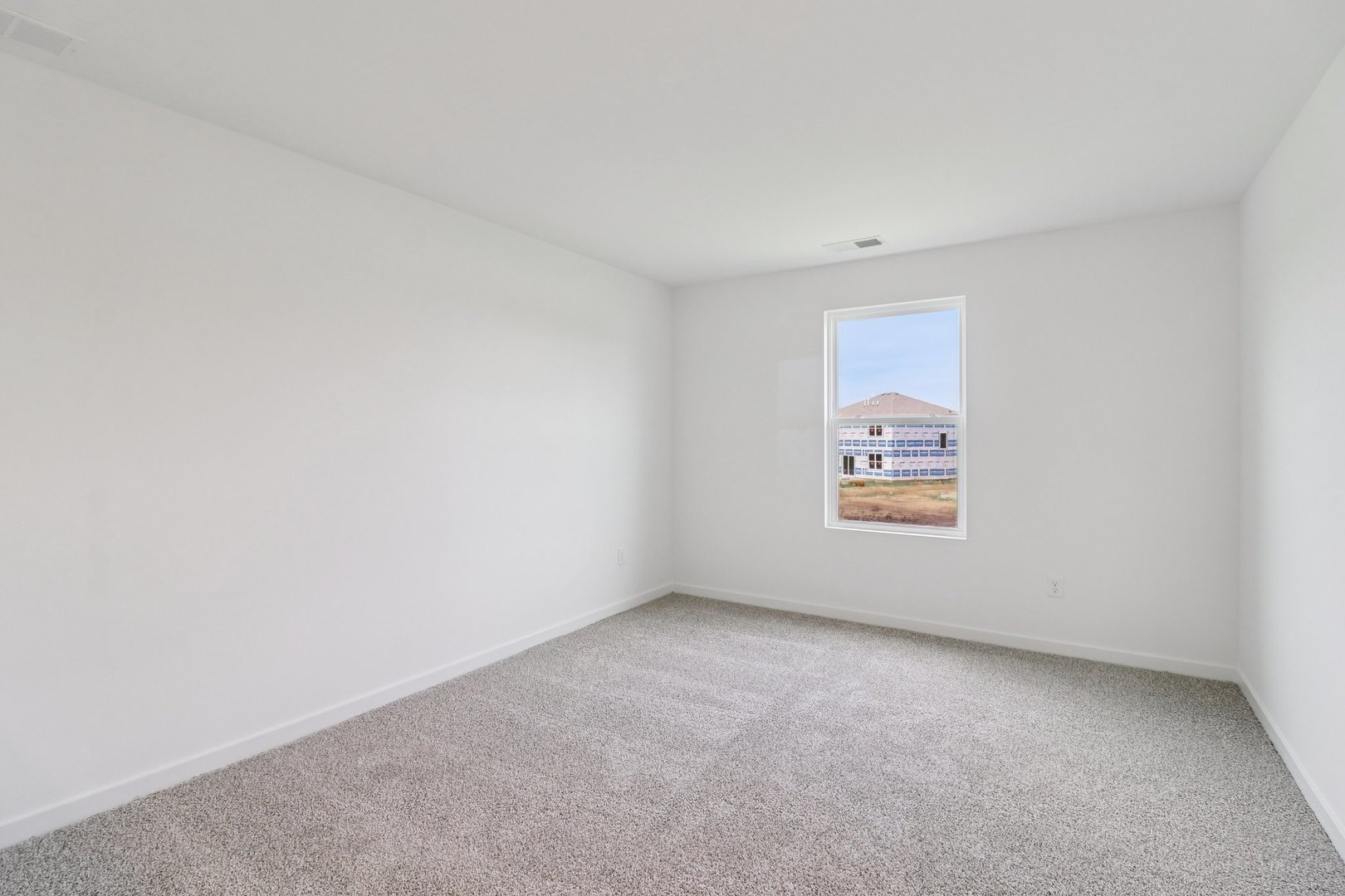 9956 Edgebrook Lane Huntley, IL 60142 - Photo 25 of 29 an empty room with a window