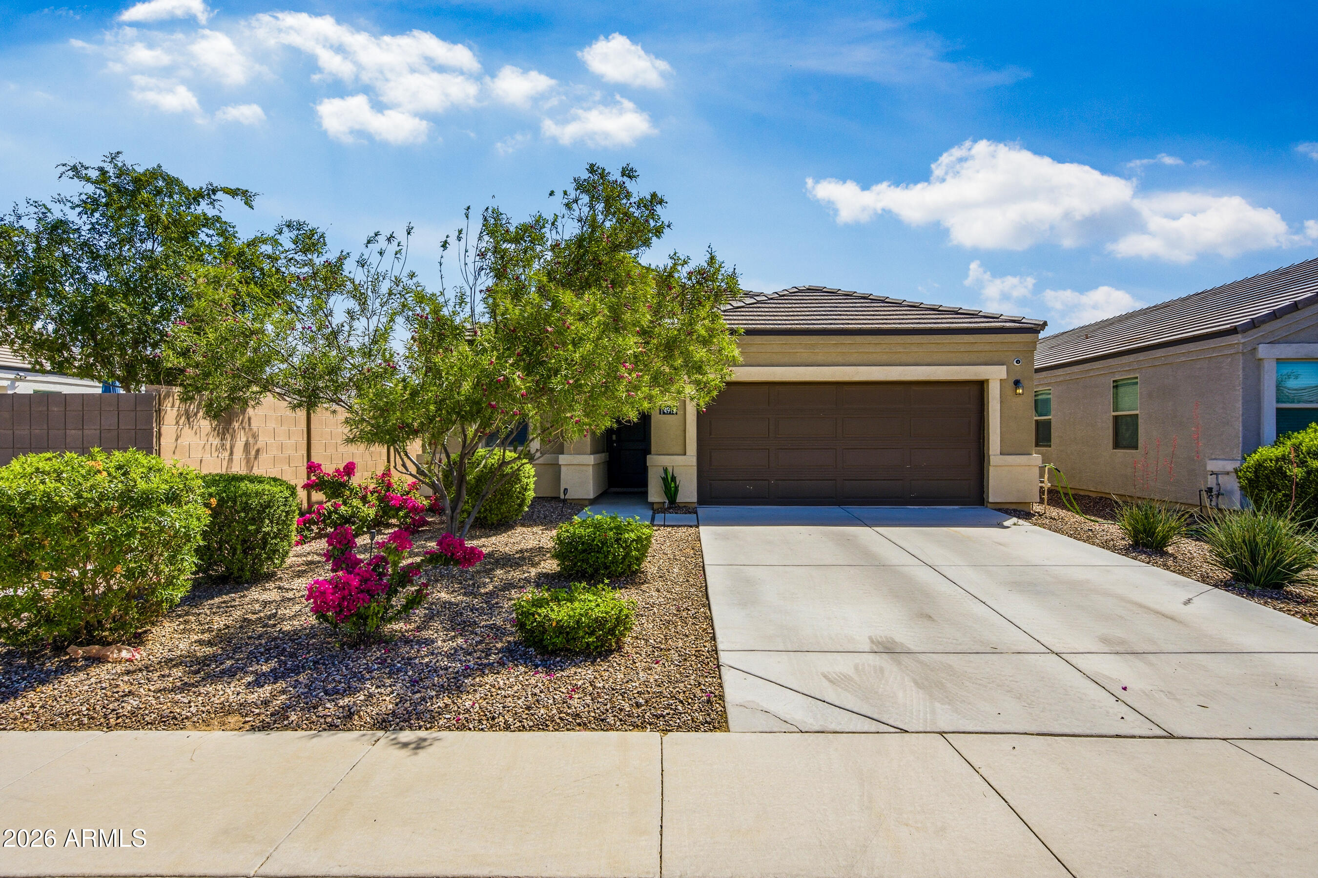 4913 East Chromium Road San Tan Valley, AZ 85143 - Photo 3 of 60