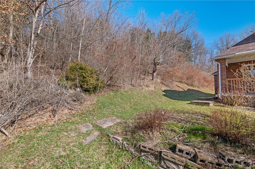 7510 Noblestown Road McDonald, PA 15057 - Photo 17 of 20 a backyard of a house