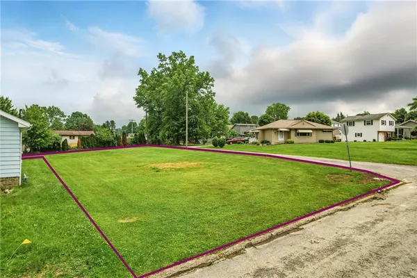 a view of building with outdoor space