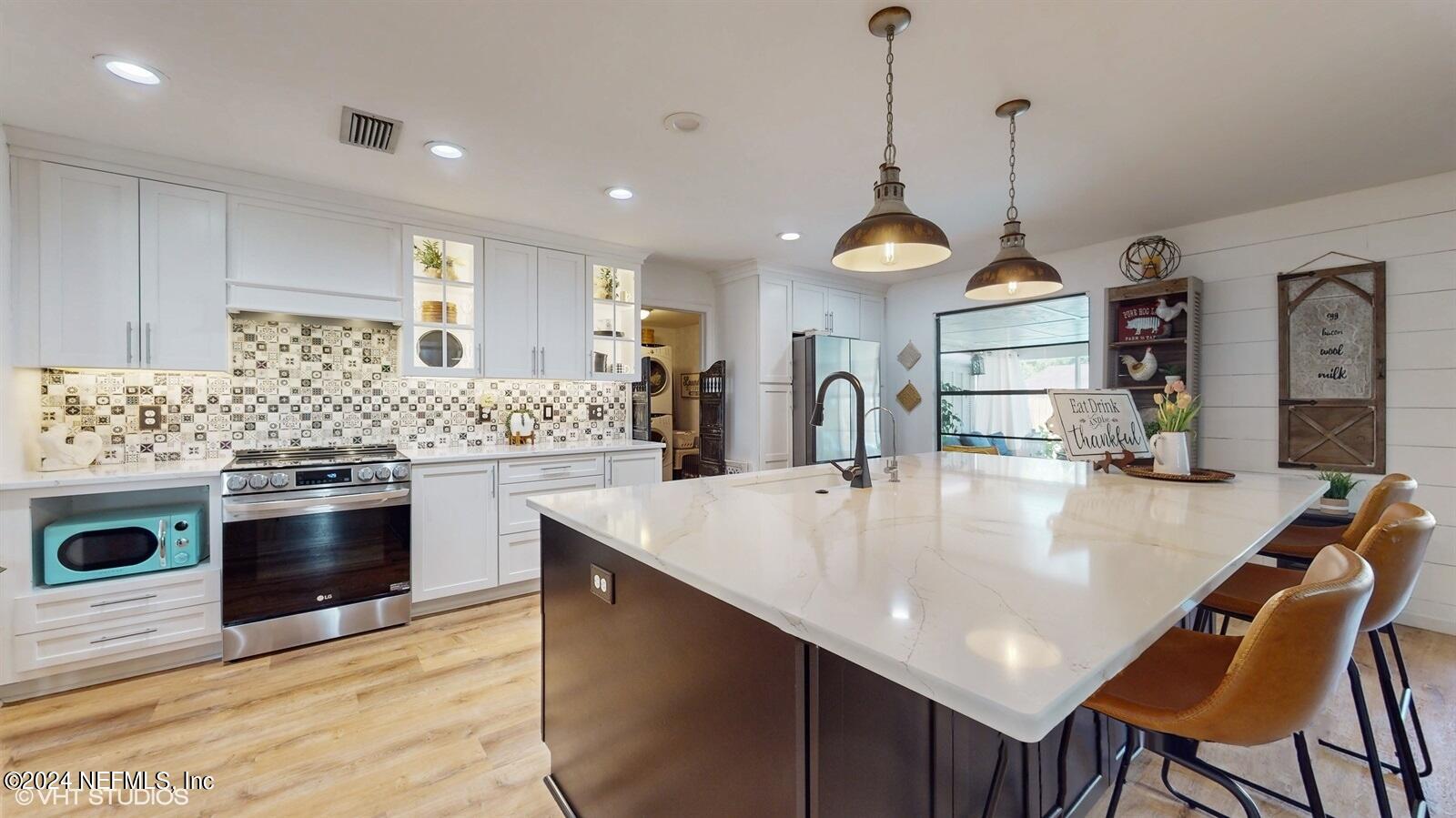 129 Vanderford Road North Orange Park, FL 32073 - Photo 11 of 35 11_129VanderfordRdN_2011_Large