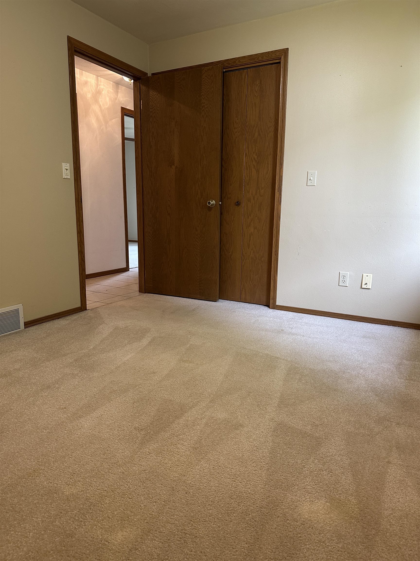 1429 Ridgeway Drive Neenah, WI 54956 - Photo 15 of 25