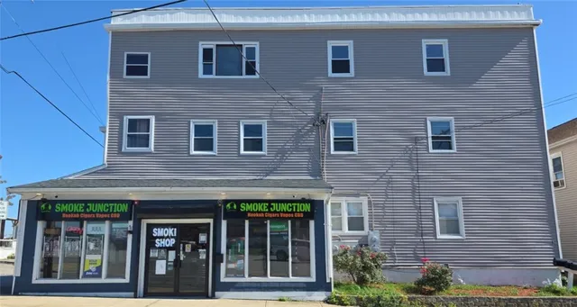 $1,700 | 62 Main Road, Unit 2, Tiverton, RI 02878