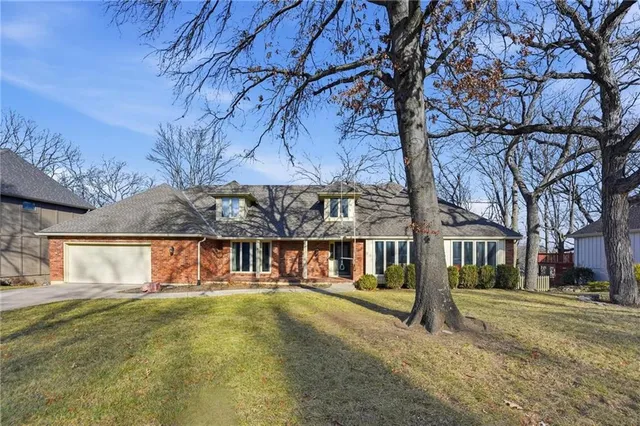 $695,000 | 11006 West 120th Street, Overland Park, KS 66213