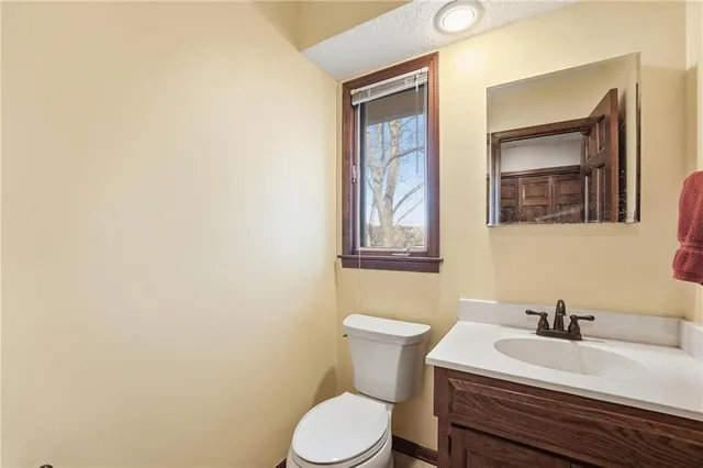 $695,000 | 11006 West 120th Street, Overland Park, KS 66213