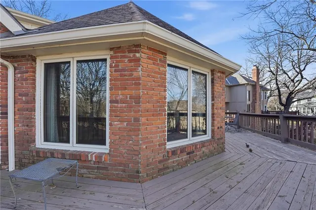 $695,000 | 11006 West 120th Street, Overland Park, KS 66213