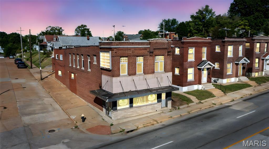 1325 Hampton Avenue St. Louis, MO 63139 - Photo 4 of 56