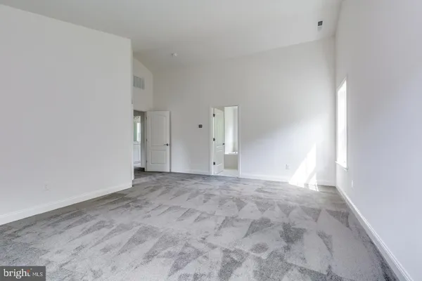 $869,900 | 1 Pondview Court, Monroeville, NJ 08343