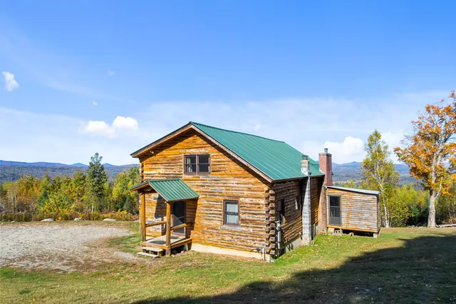 $699,000 | 231 Simonds Road, Dalton, NH 03598