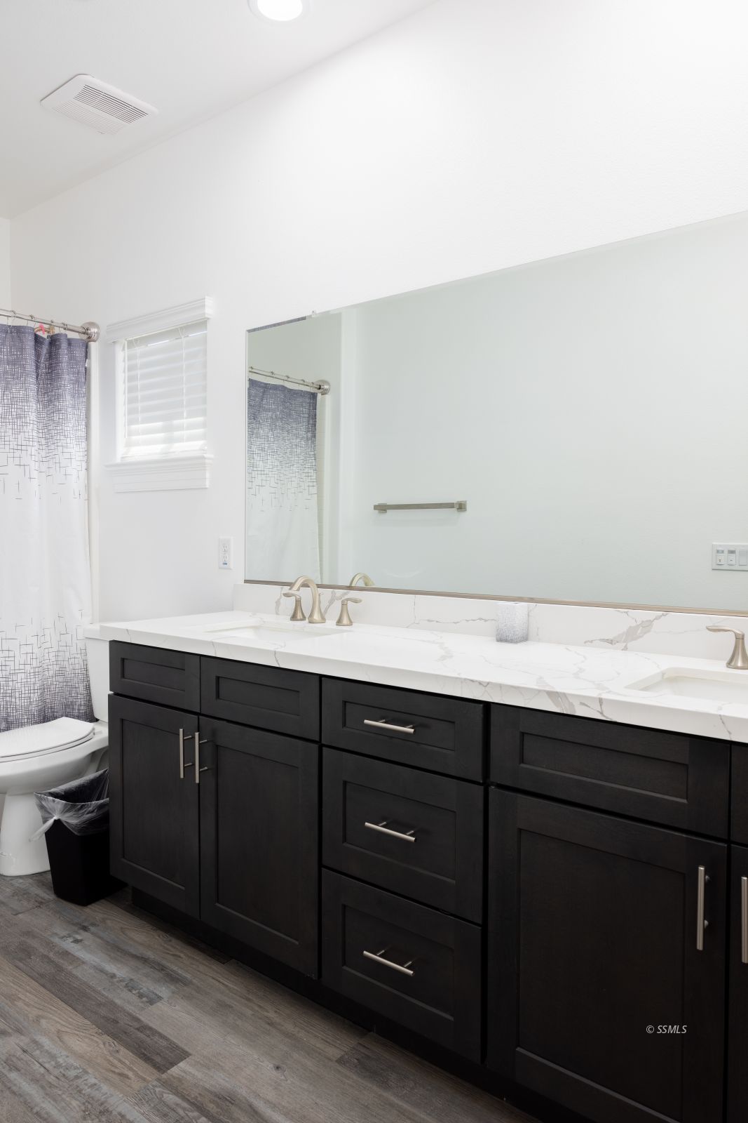1106 Via Flore Way Ridgecrest, CA 93555 - Photo 24 of 41 Gallery Image 24