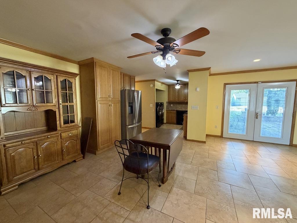 1920 Stanhope Road Springfield, IL 62702 - Photo 11 of 31 Gallery Image 11