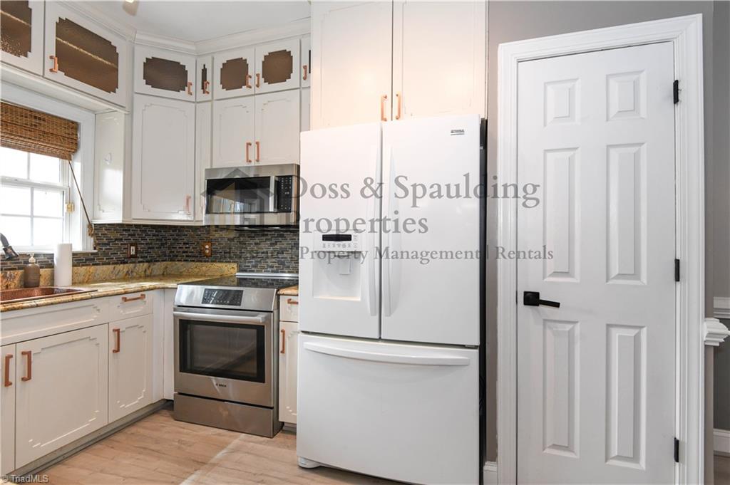 3112 Sedgefield Gate Road Greensboro, NC 27407 - Photo 7 of 33