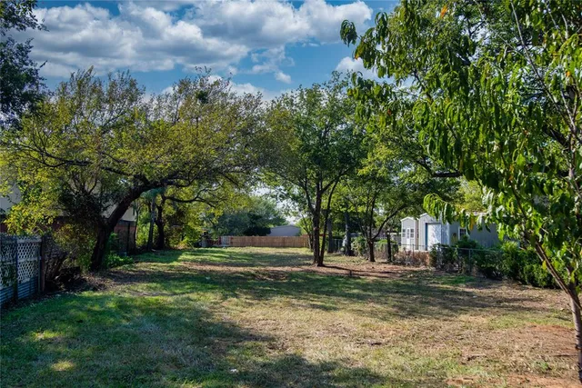 $1,500 | 1105 Franklin Street, Weatherford, TX 76086